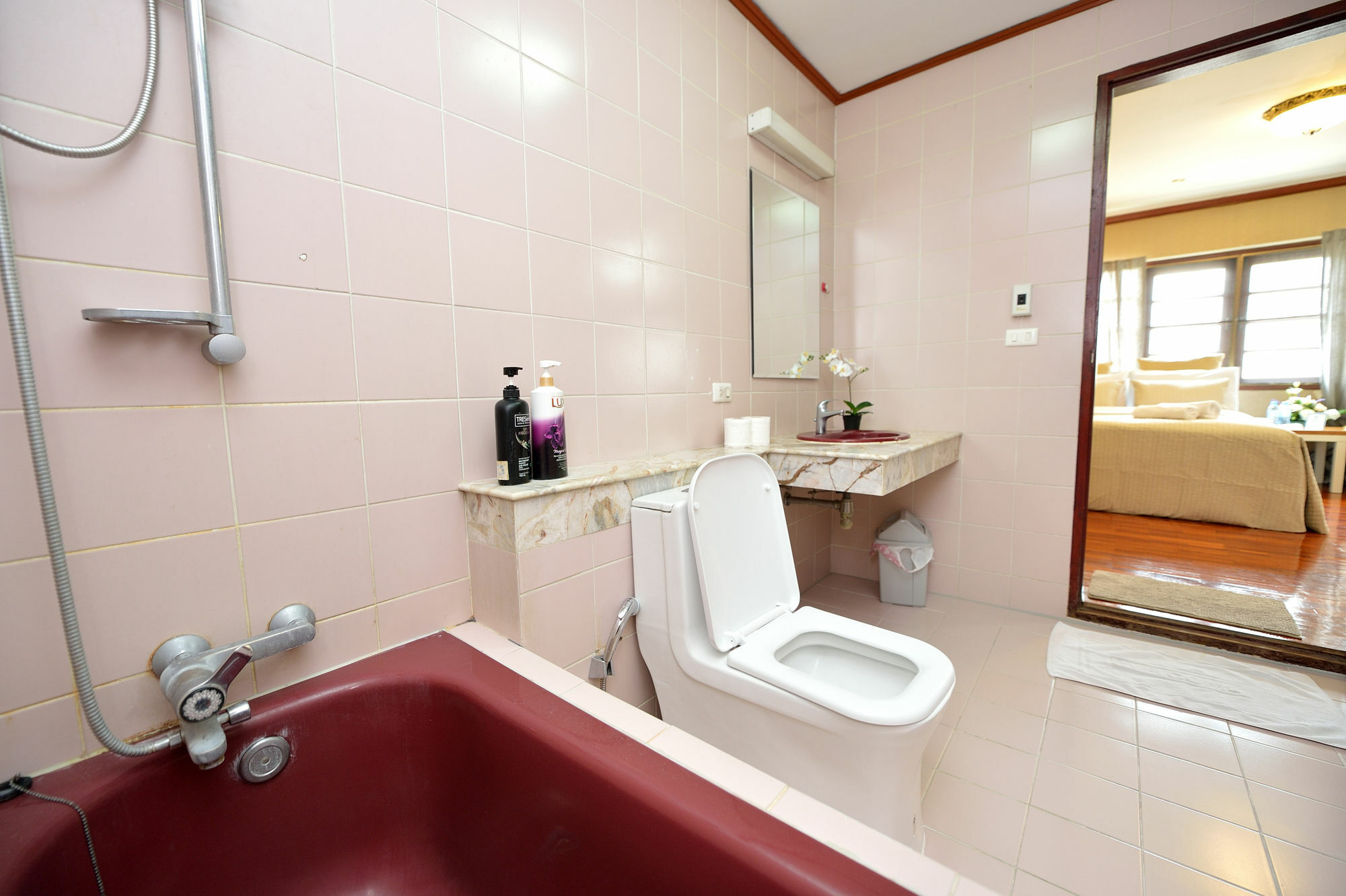 Lost And Found Bed And Breakfast Bangkok Ngoại thất bức ảnh