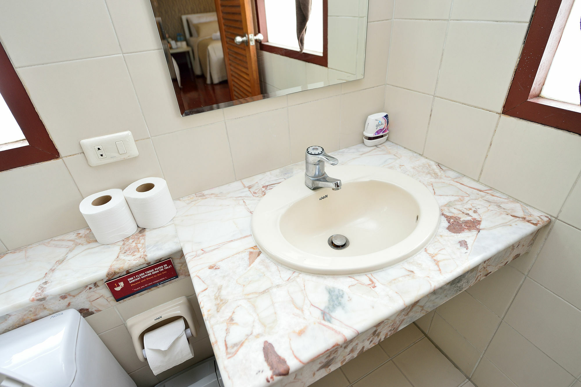Lost And Found Bed And Breakfast Bangkok Ngoại thất bức ảnh