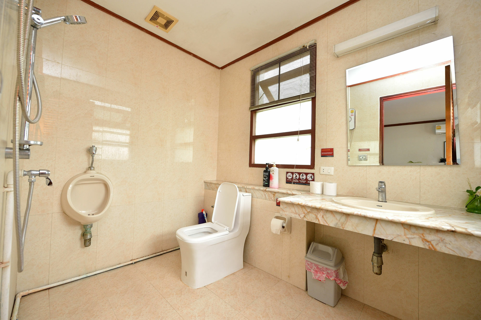 Lost And Found Bed And Breakfast Bangkok Ngoại thất bức ảnh